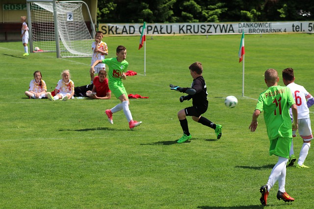 加布里埃尔本赛季中超6次首开纪录领跑海港，逼近奥斯卡纪录